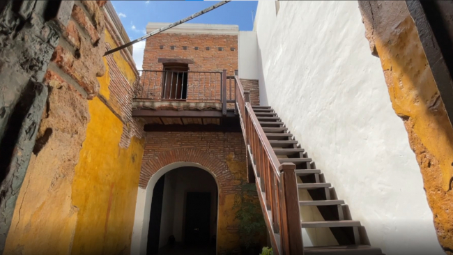 Buenos Aires'in tarihi 200 yılı aşan en dar evi: La casa minima